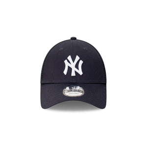 New York Yankees Team Colour 9FORTY Trucker MLB Snapback Hat