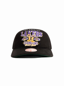 Los Angeles Lakers Champs Trophy Deadstock NBA Snapback Hat