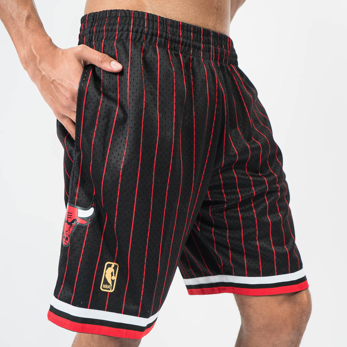 Chicago Bulls 1997-98 Hardwood Classics Throwback Swingman NBA Shorts –  Basketball Jersey World