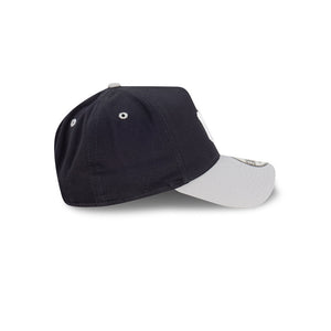 New York Yankees Two Tone 9-FORTY A-Frame MLB Snapback Hat