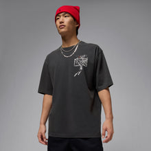 Load image into Gallery viewer, Jordan &#39;Shattered Backboard&#39; Brooklyn Oversized Black T-Shirt
