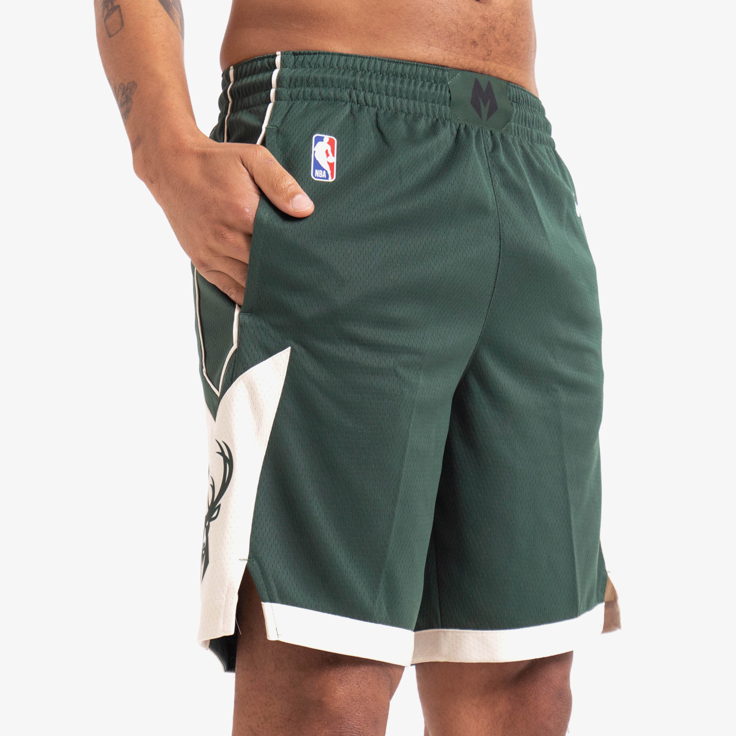 Nike NBA Milwaukee Bucks Icon Edition Swingman Men's Shorts Green