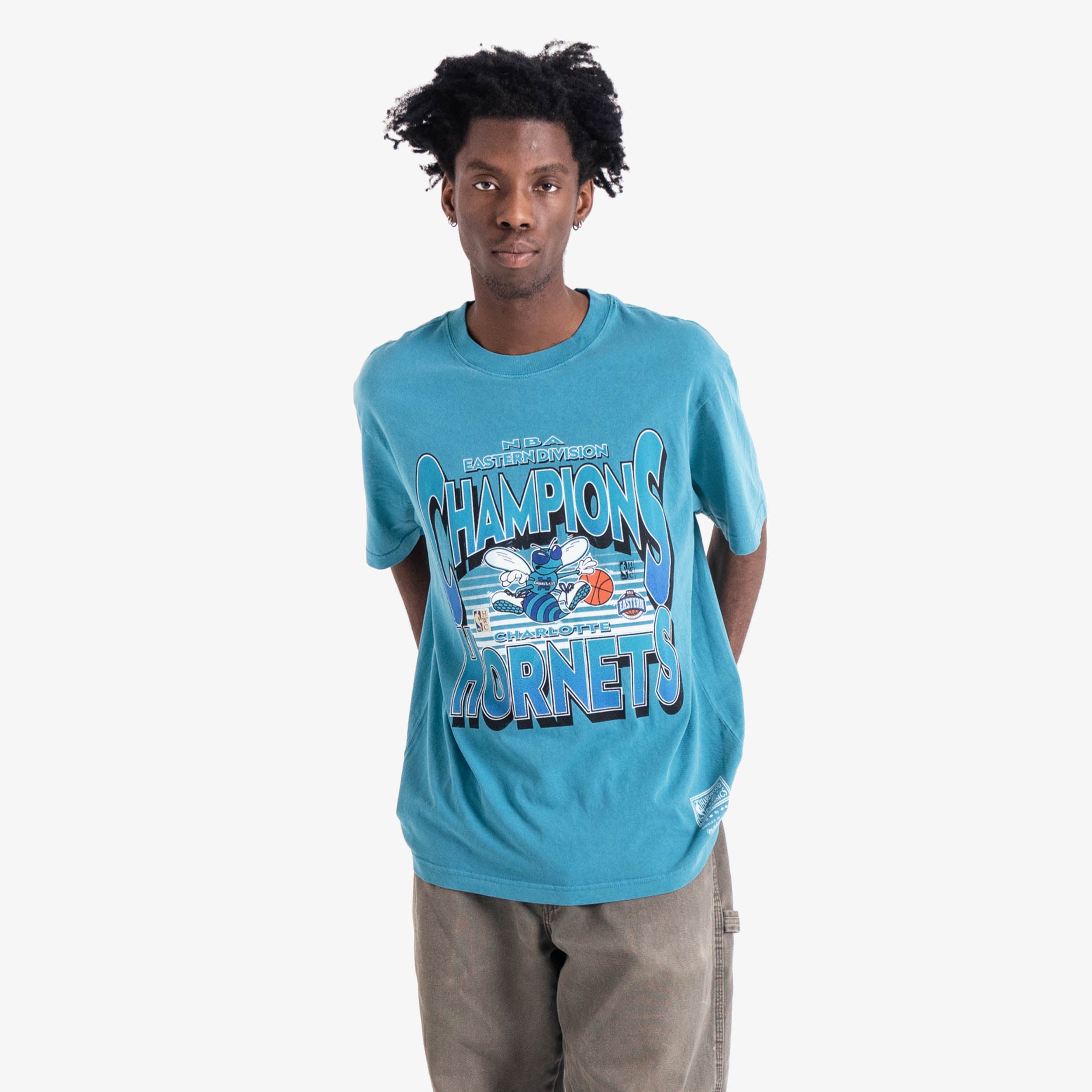 New York Knicks Mitchell & Ness Team Arch T-Shirt