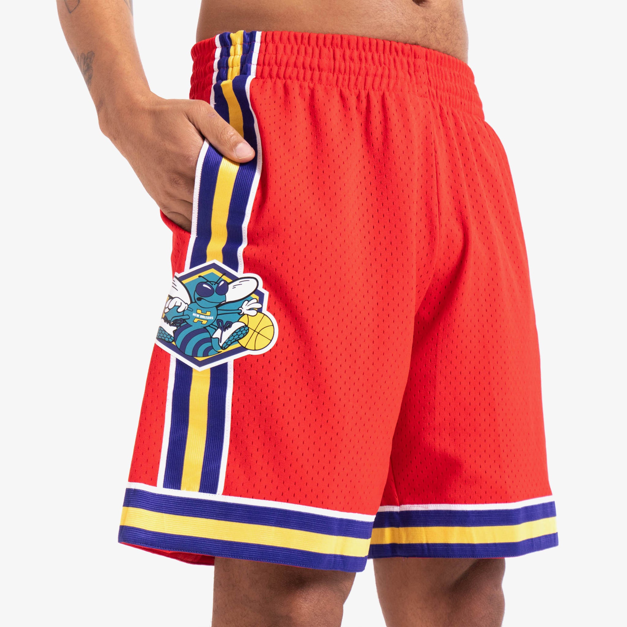Mitchell & Ness Mitchell & Ness New Orleans Hornets Shorts Size Medium