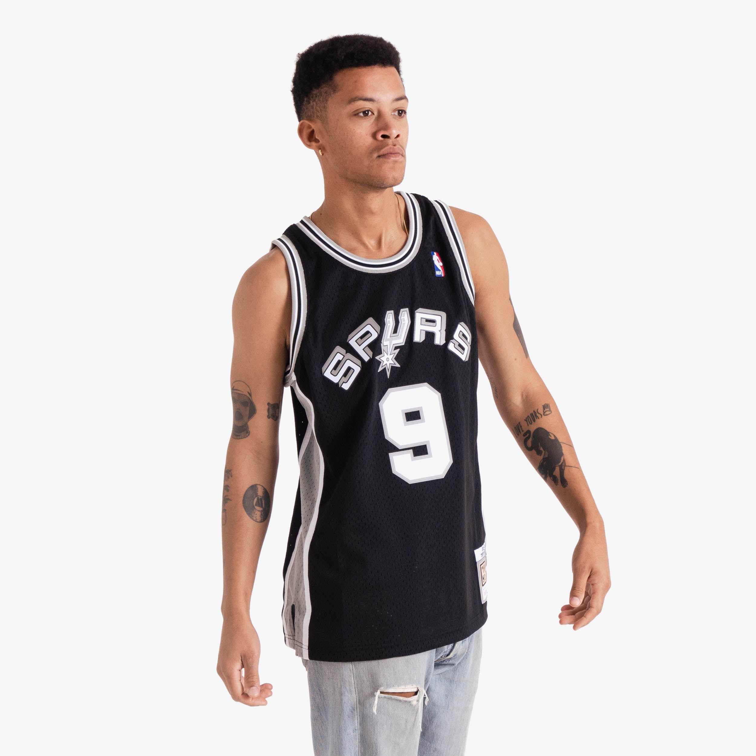 Mitchell & Ness Men's San Antonio Spurs Tony Parker 2001-02 Swingman Jersey, Black / L