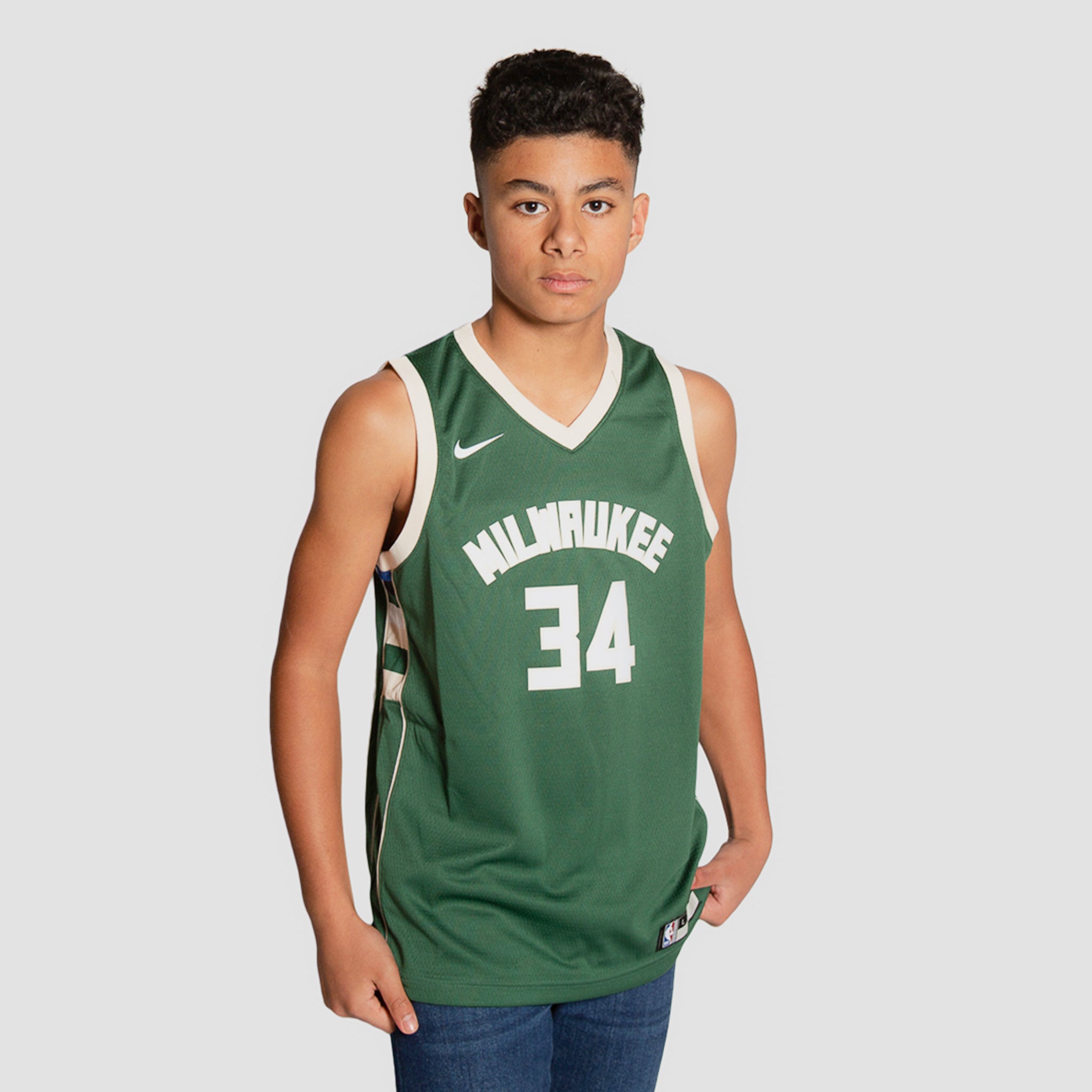  Giannis Antetokounmpo Milwaukee Bucks Black #22 Youth 8-20  Alternate Edition Swingman Player Jersey (8) : Sports & Outdoors