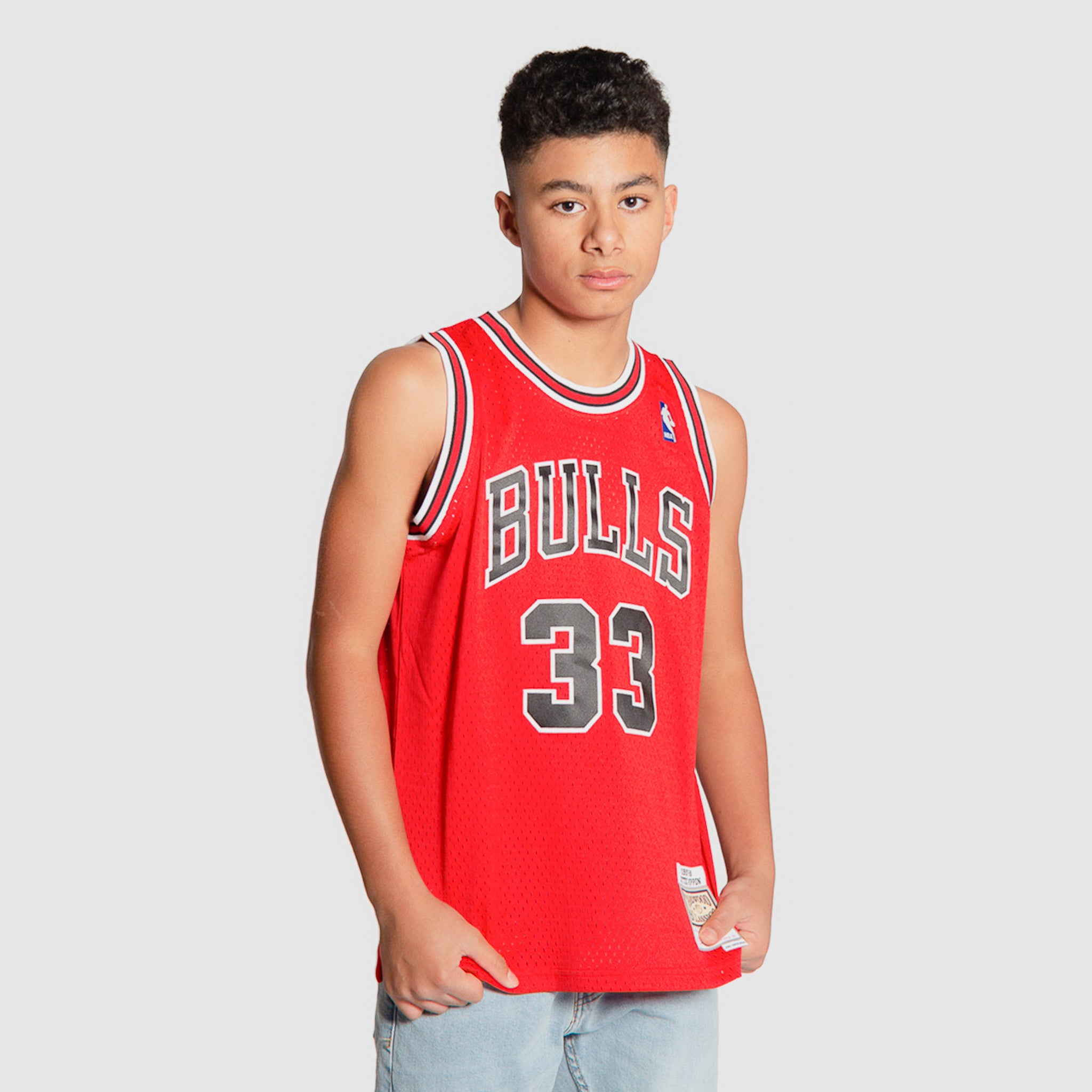  Scottie Pippen Chicago Bulls White Stripe Youth 8-20 Hardwood  Classic Soul Swingman Player Jersey - Small 8 : Sports & Outdoors