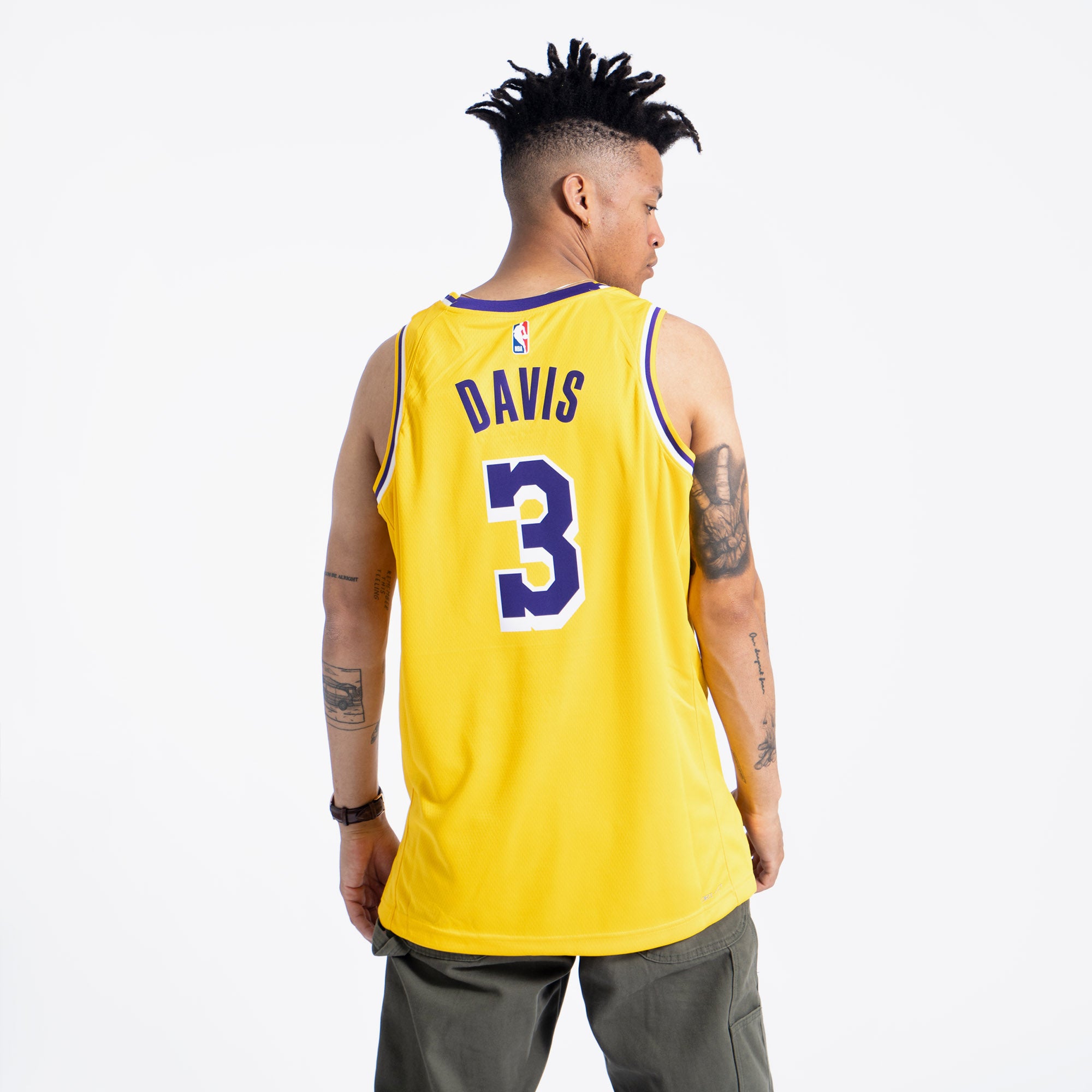 Nike Men's Los Angeles Lakers Icon Edition Dri-Fit NBA Swingman Jersey, Yellow, Size: Large, Polyester