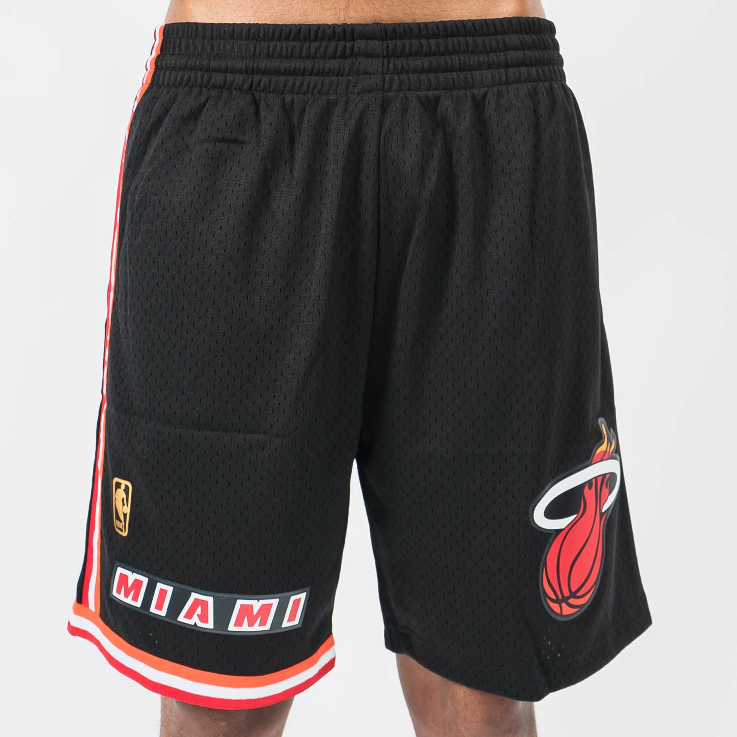 Mitchell & Ness NBA Swingman Shorts Miami Heat Home 1996-97 White