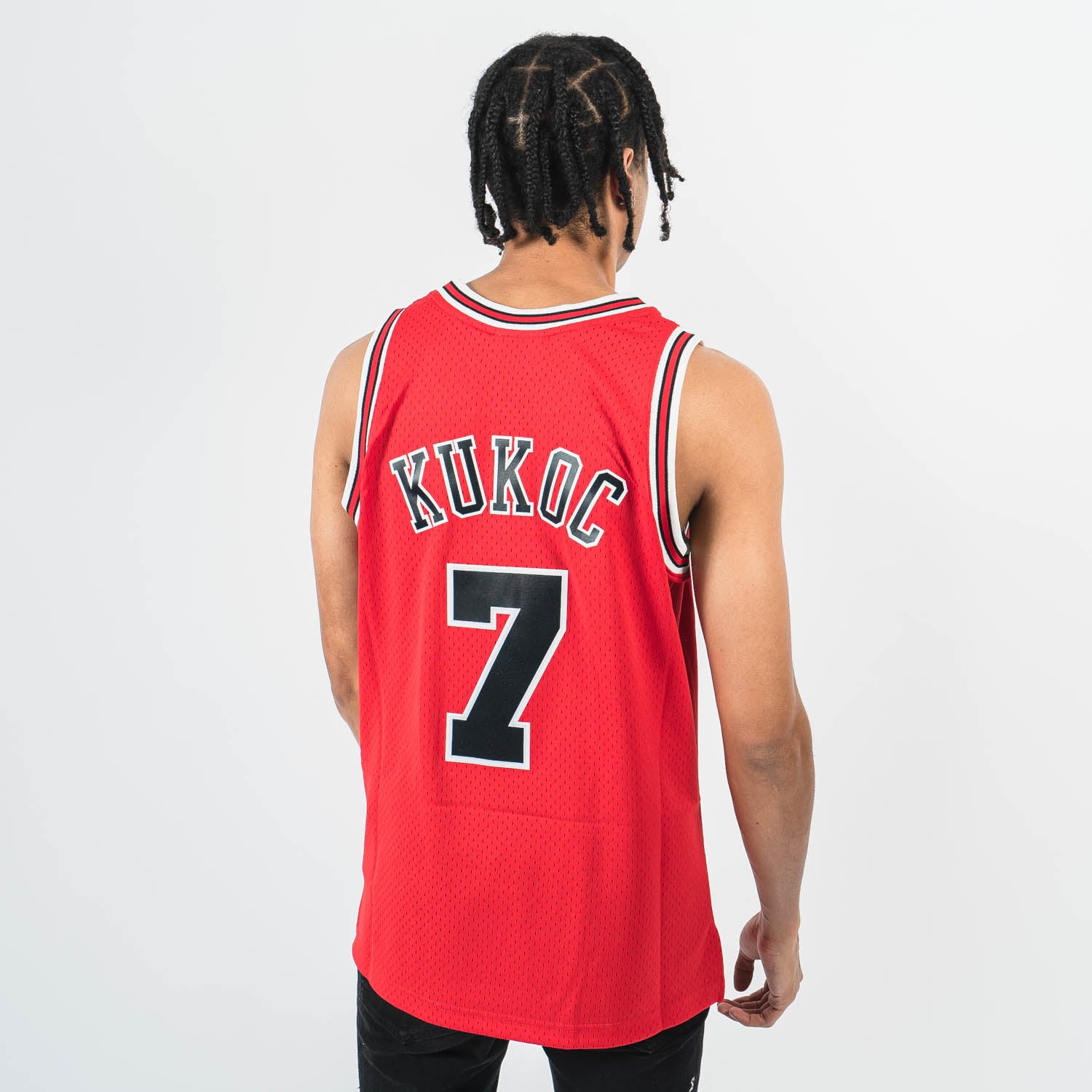 bulls kukoc jersey
