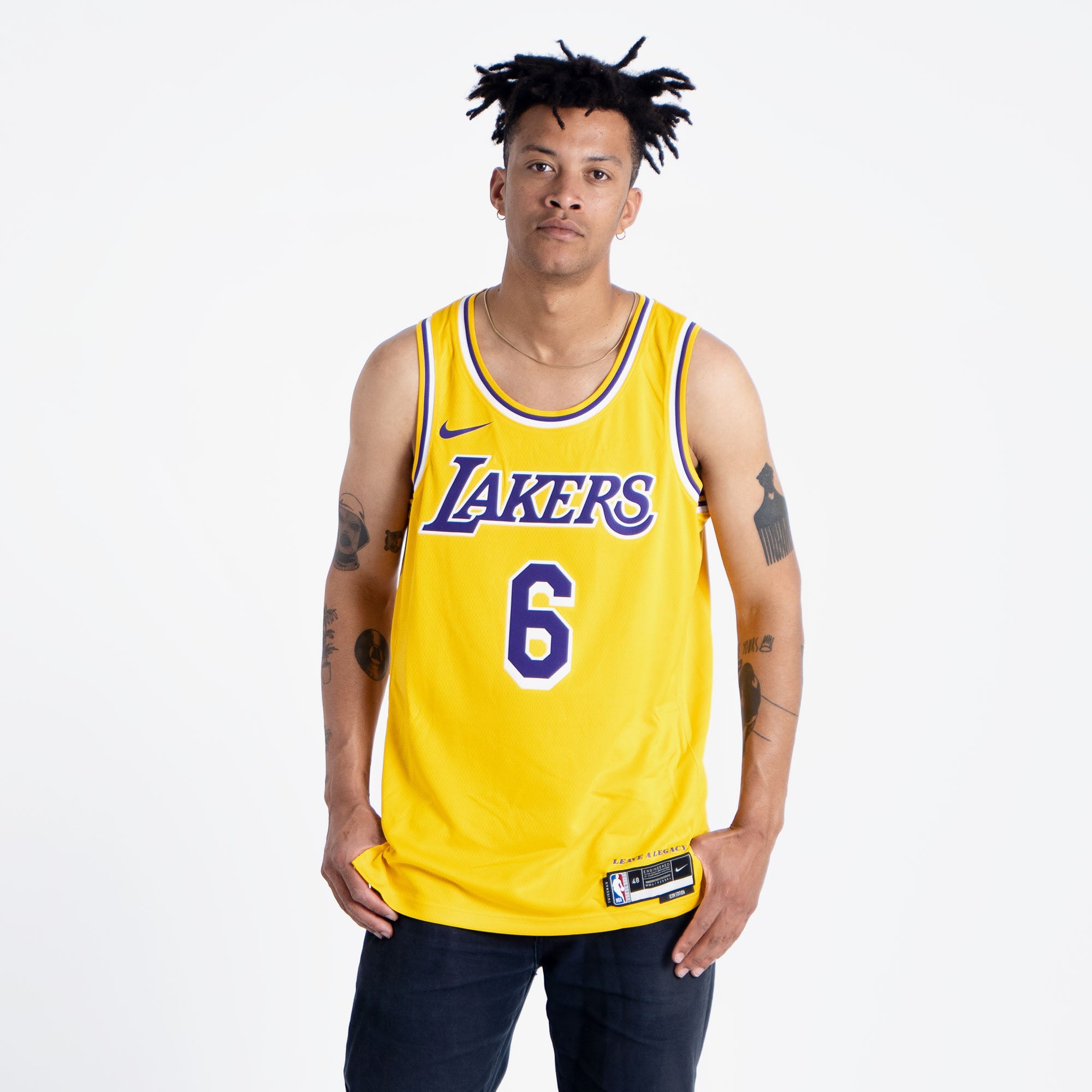 Nike LeBron James Icon Edition Swingman Jersey (Los Angeles Lakers) S