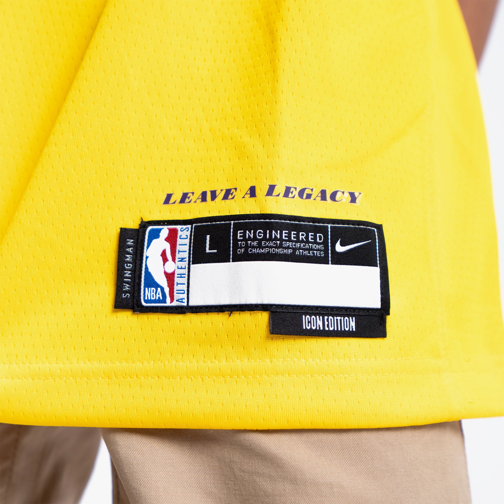 Los Angeles Lakers Nike Icon Swingman Jersey - LeBron James - Youth