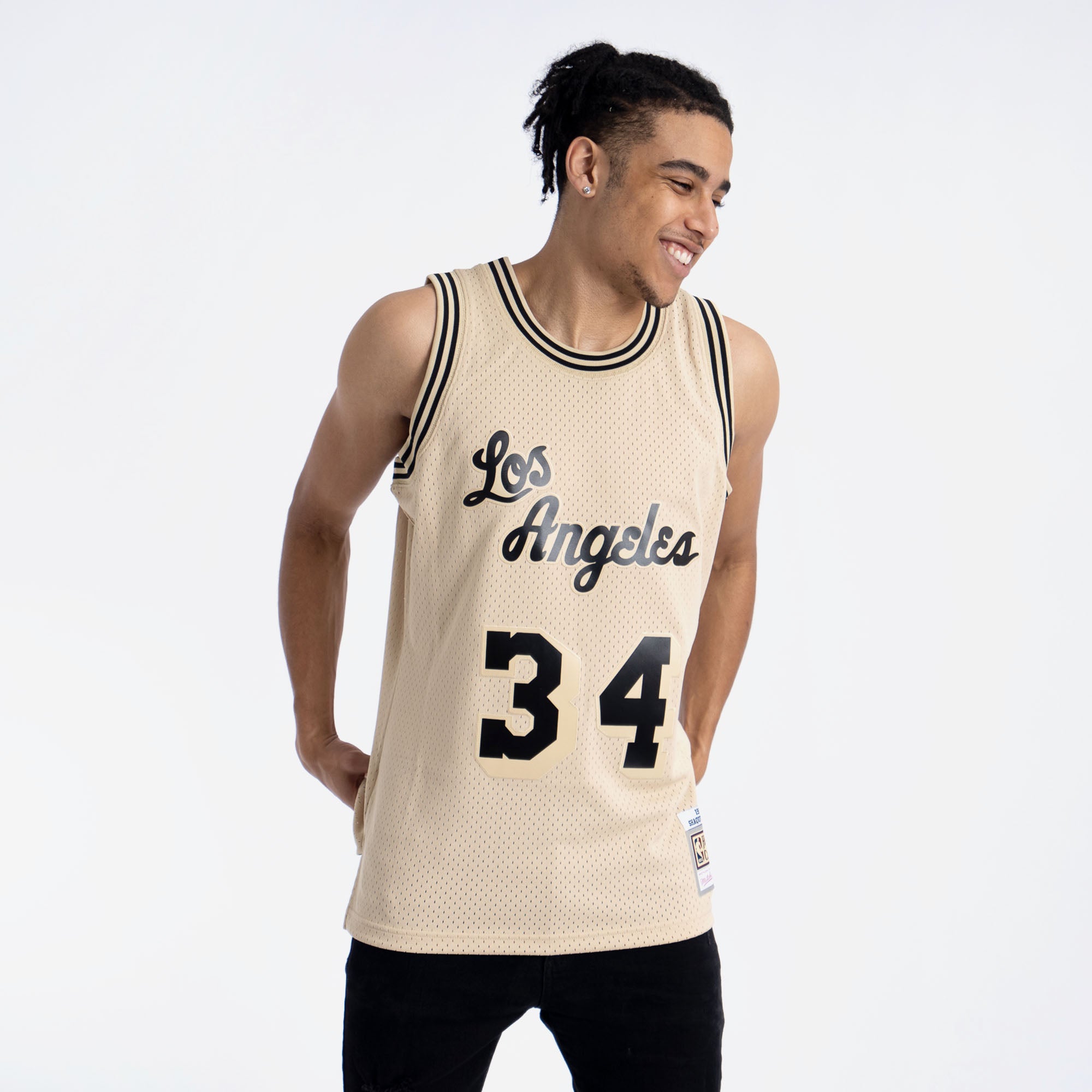 lakers black swingman jersey