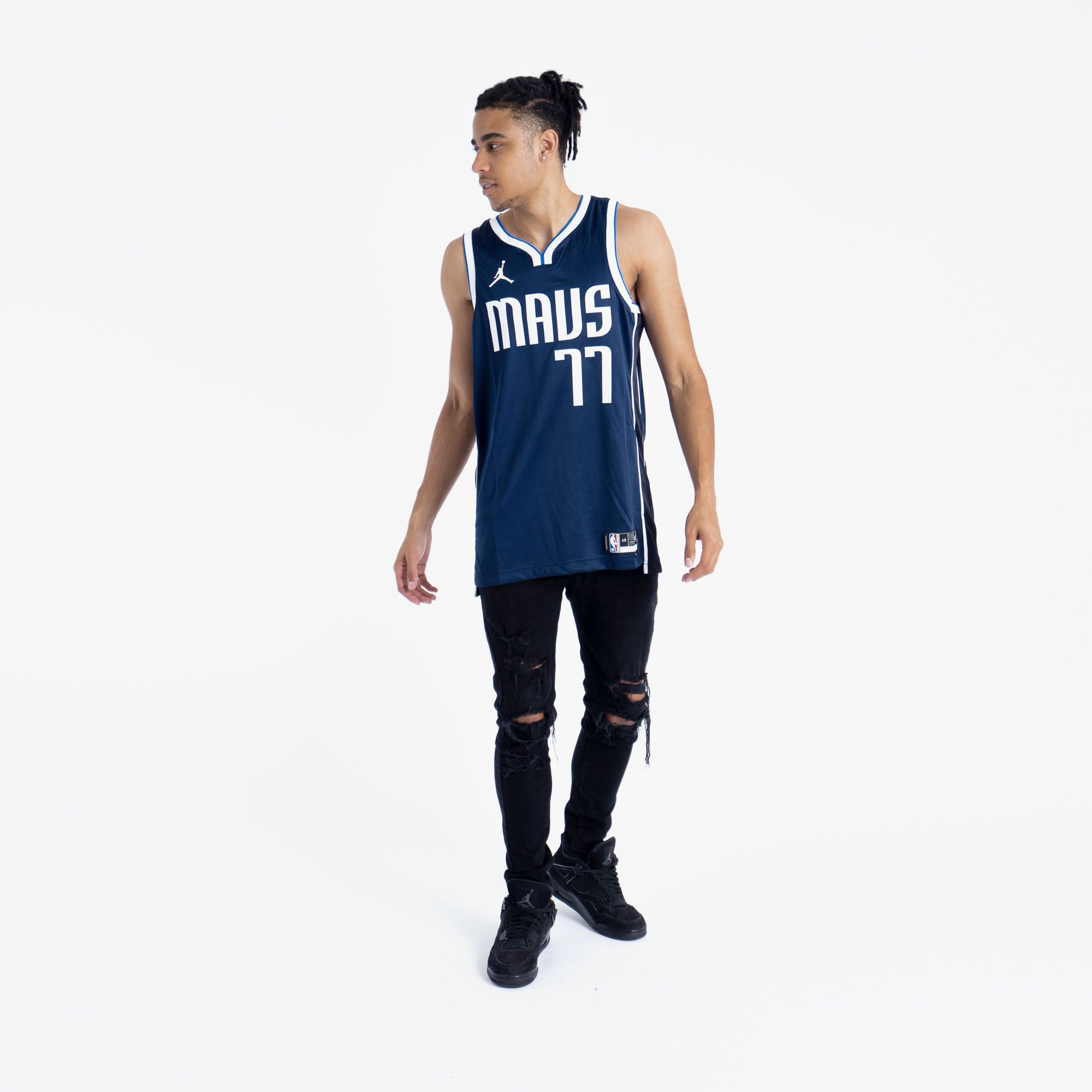 Dallas Mavericks Jordan Statement Edition Swingman Jersey - Navy - Luka Doncic - Unisex