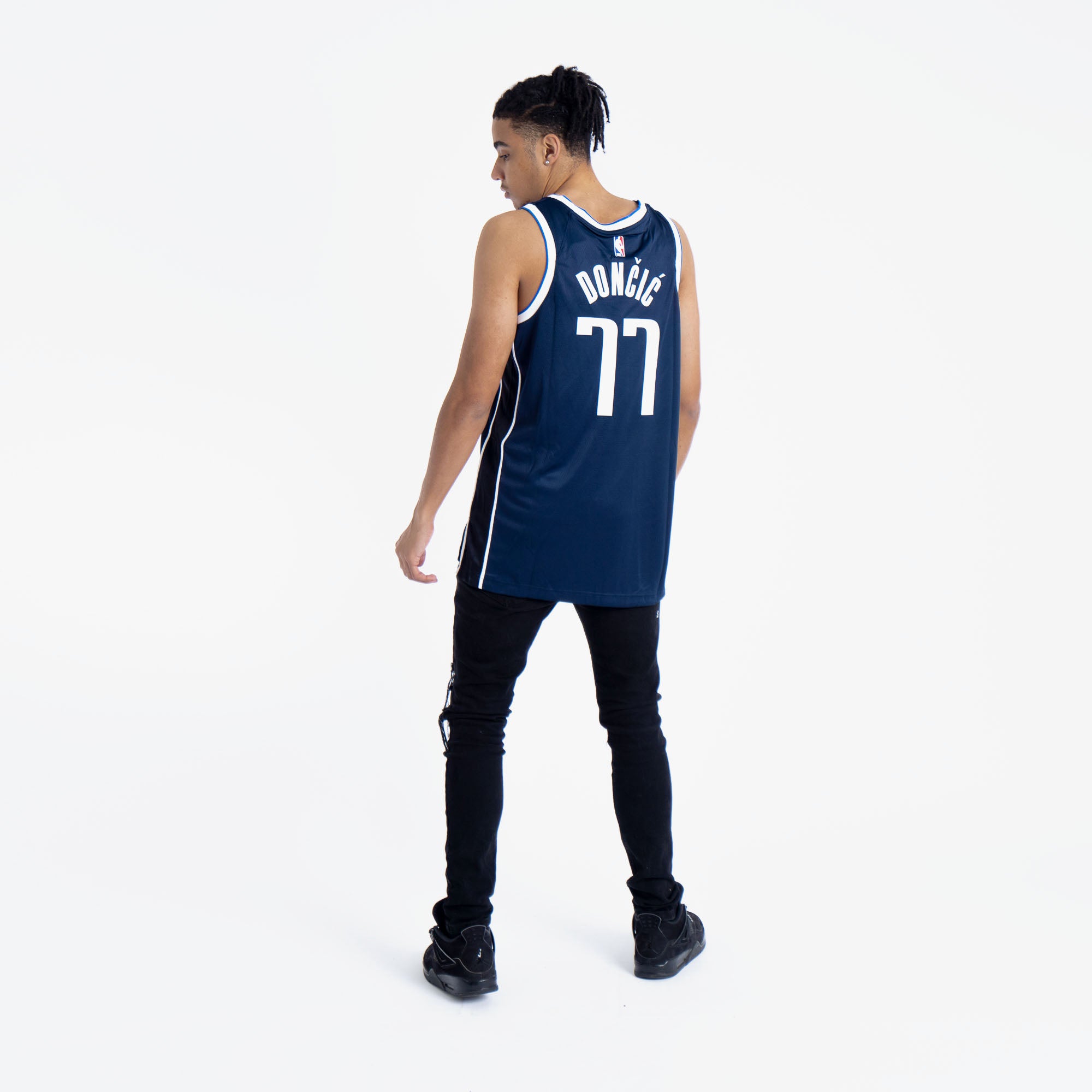 JORDAN × NBA DALLAS MAVERICKS STATEMENT EDITION 2022/23 SWINGMAN JERSEY '#77 LUKA DONCIC