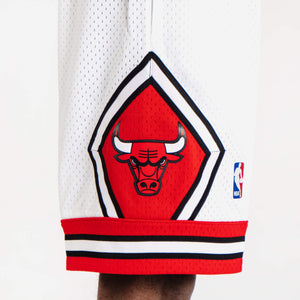 Chicago Bulls 1997-98 Hardwood Classics Throwback Swingman NBA Shorts