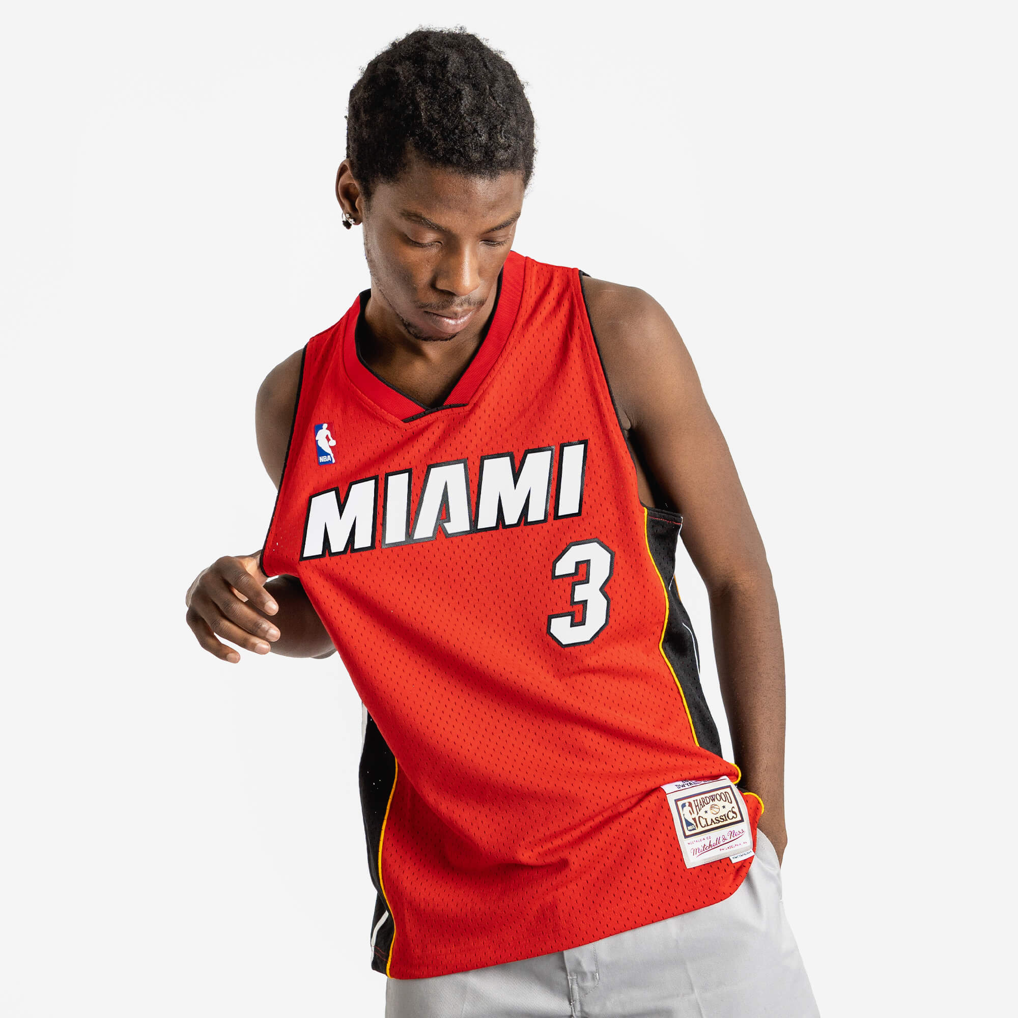 HolySport Miami Heat Vintage 90s Champion Basketball Shorts - Red NBA Jersey Uniform Bottoms - Dwayne Wade - Size Men's XL 