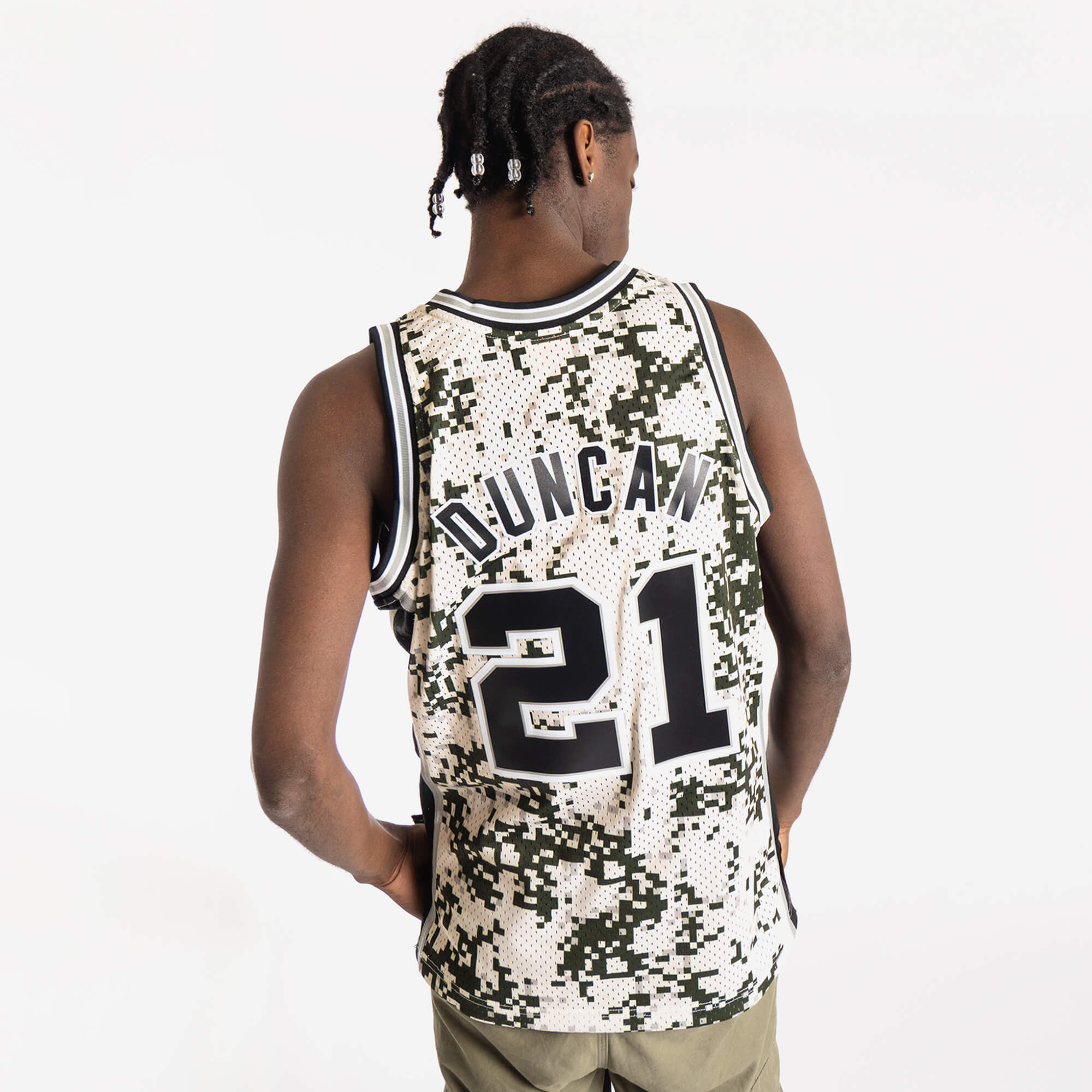 MITCHELL & NESS NBA HWC SAN ANTONIO SPURS CAMO MESH SHORTS